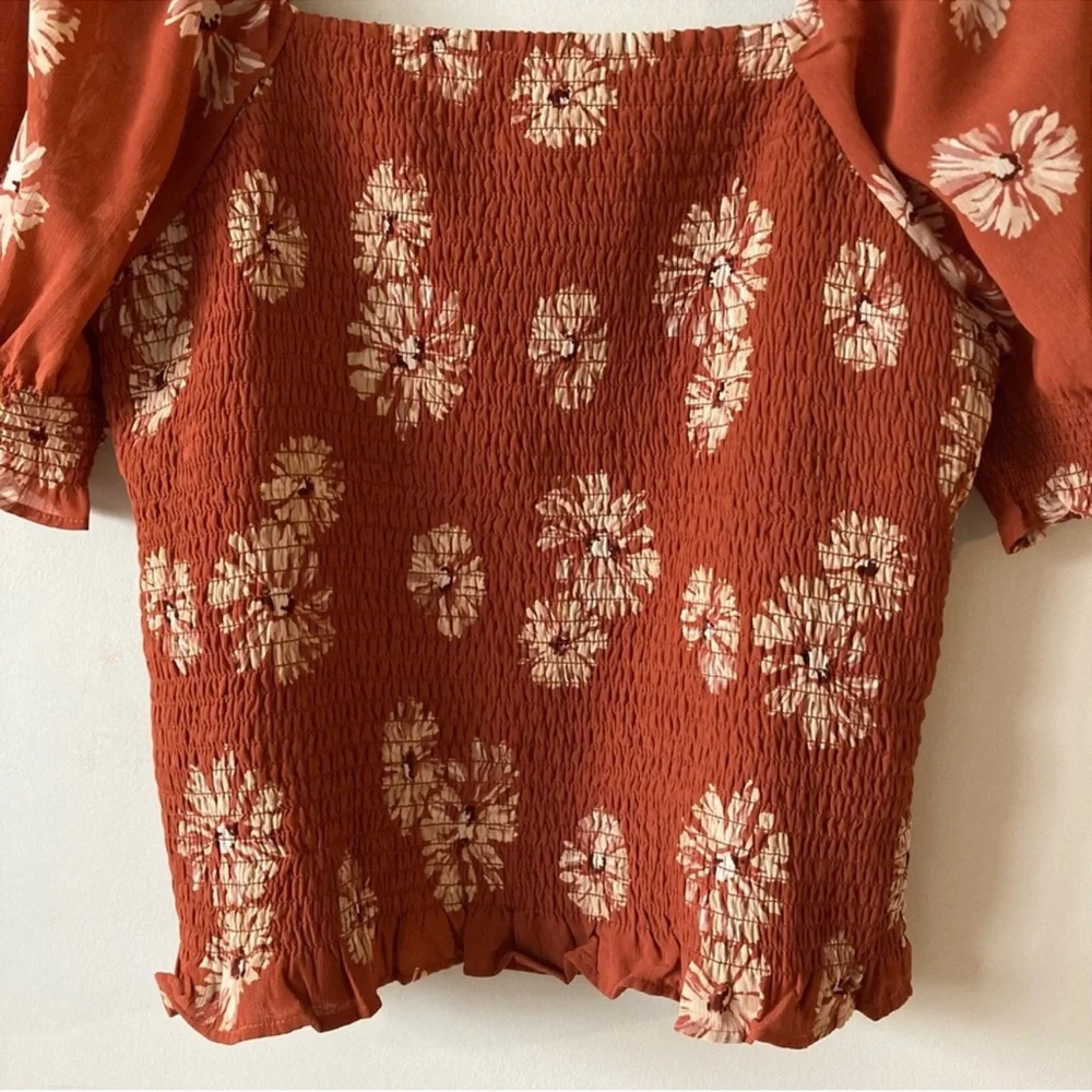 Madewell Georgette Lucie Puff-Sleeve Smocked Bodice Top in Moody Blooms Size M